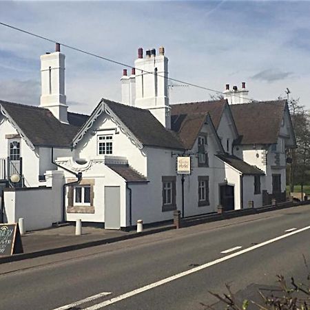 The Boars Head Hotel Sudbury  ภายนอก รูปภาพ
